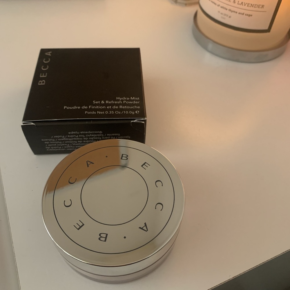 BECCA hydra mist setting powder